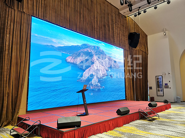 清瀾山學(xué)校-多功能廳舞臺照 清瀾山學(xué)校-多功能廳舞臺照